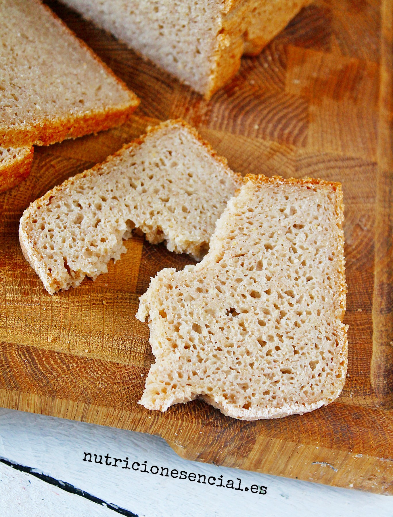 Pan Recién Horneado De Pan De Masa Fermentada De Trigo Con Marcas