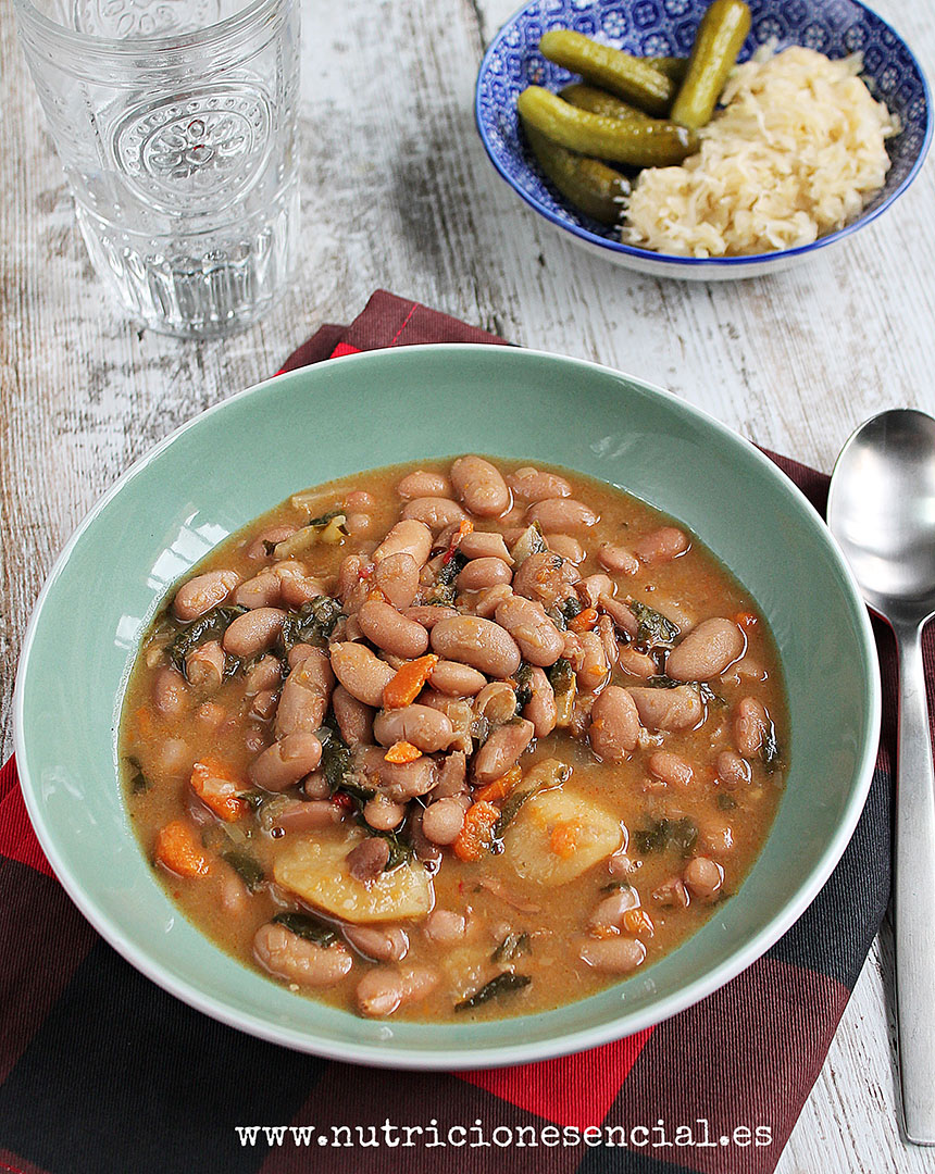Alubias veganas en olla lenta | nutricionesencial.es