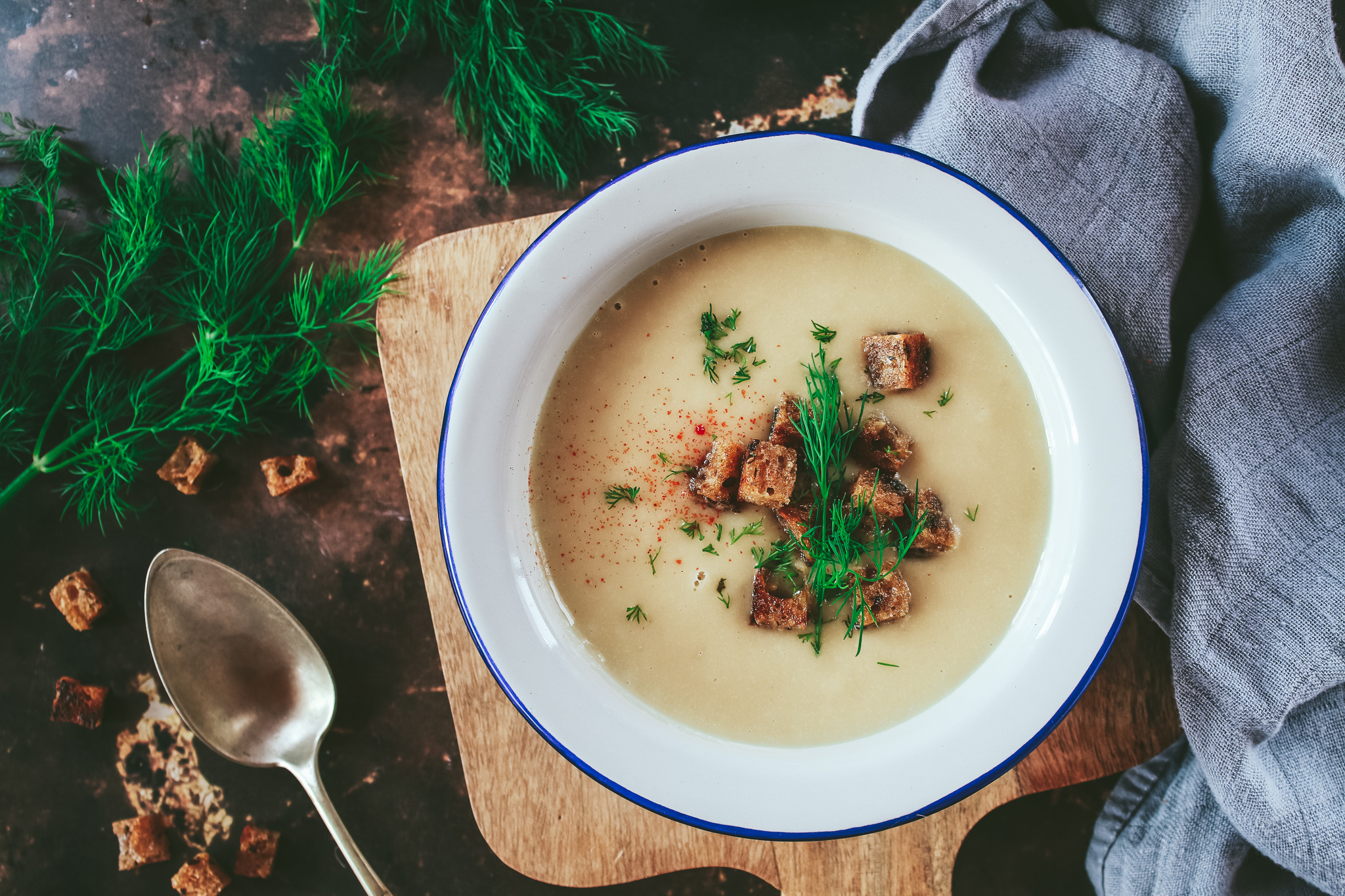 Crema de cebolla con croutons