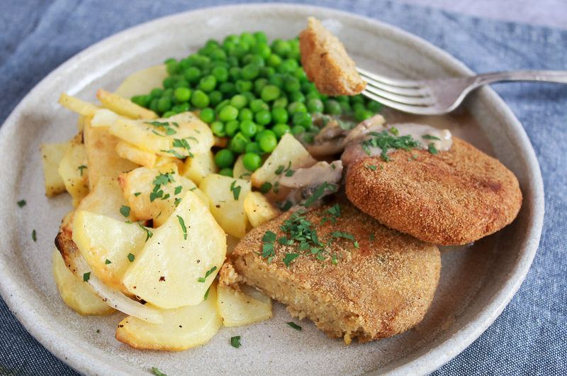 Filetes rusos veganos con salsa de champiñón