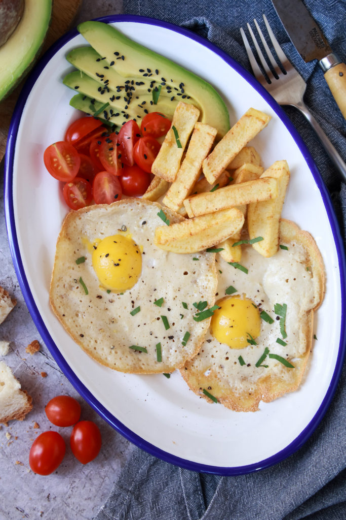 Bandeja de huevos fritos veganos 